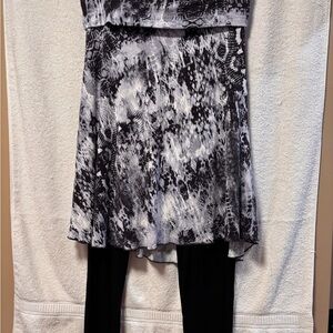Black and White Patterned Skirt with Leggings Attached